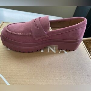NWT Portland Leather Suede Loafers in pink